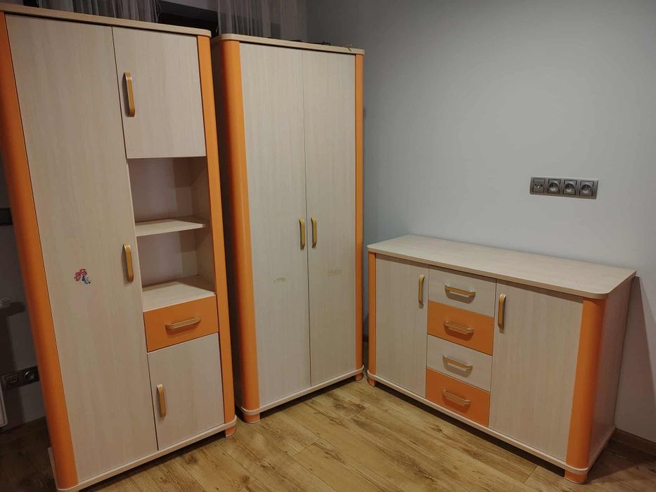 Sprzedam meble szafa komoda słupek szafka