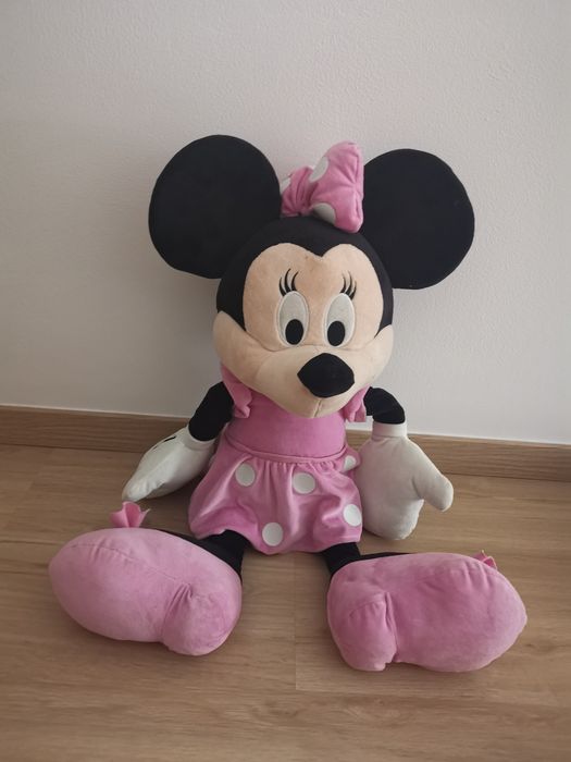 Vendo minnie em peluche