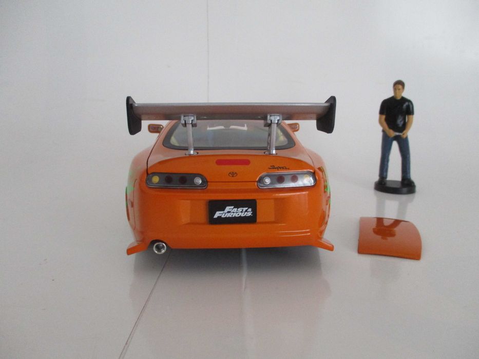 Miniatura - TOYOTA SUPRA 1995 da JADA - Escala 1.18
