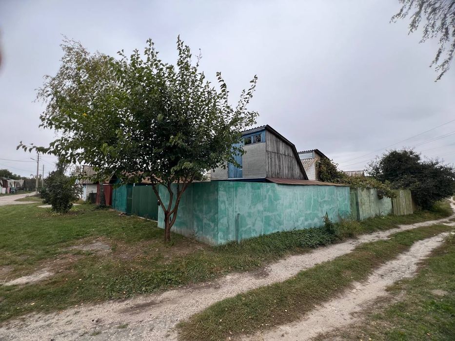 ТЕРМІНОВО продам невеликий сарайчик