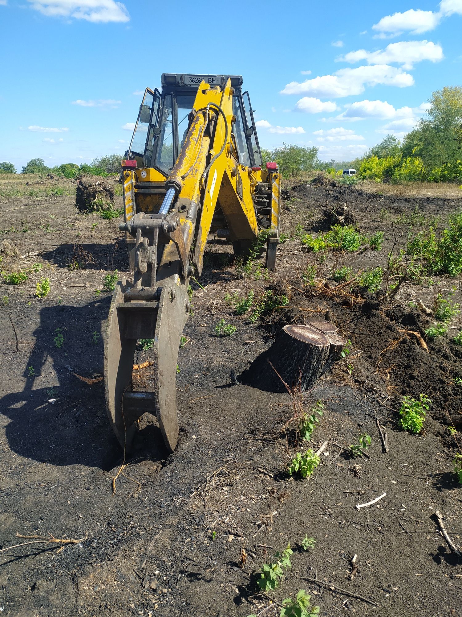 Зуб, корчувач, корчеватель, клык JCB 3cx, 4cx