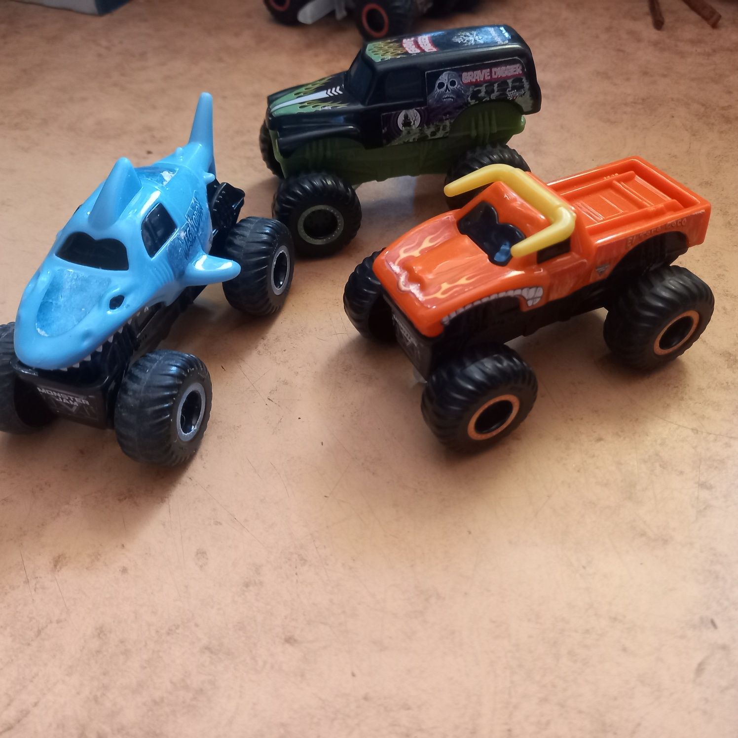 Автопарк машин Monster Jam, набор, бу, и2