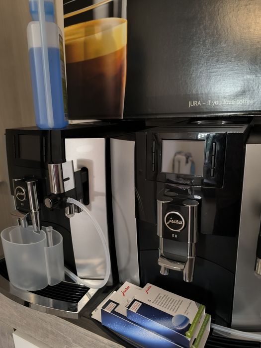 Кавоварка Jura E8 (6000 порцій)