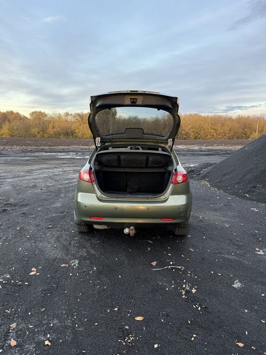 Авто Chevrolet Lacetti SX газ/бенз