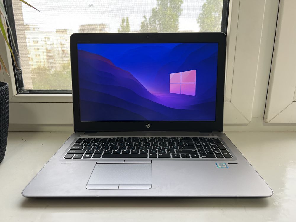 Ноутбук HP Elitebook l i7 6600 l r7 365m l 12gb ddr4 l ssd 256 m2 l