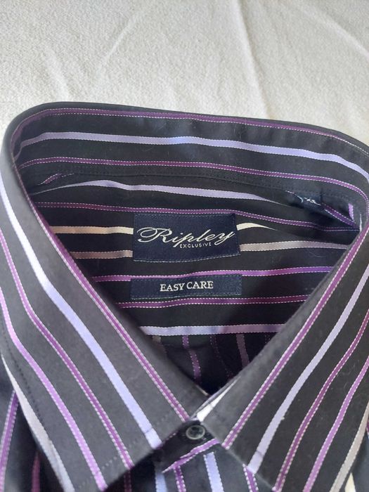 Camisa masculina da marca Ripley Exclusive