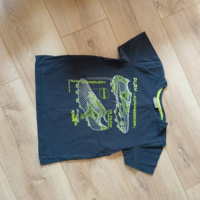 Koszulka chłopięca r.134/140