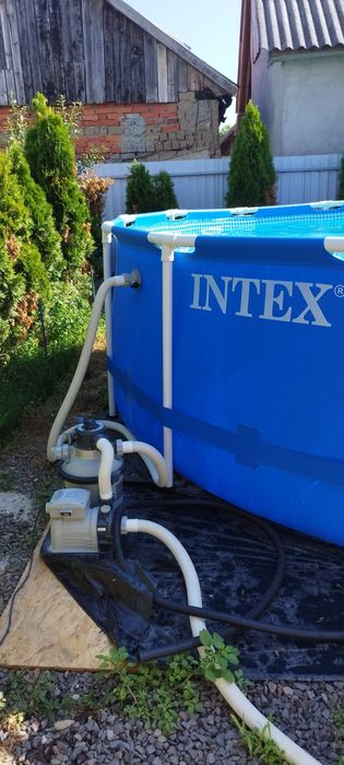 Бассейн Интекс 5.4 на 1.22 + песочный фильтр