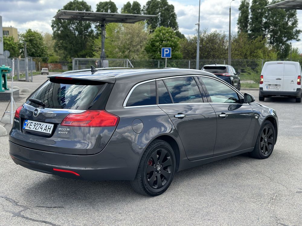 Opel Insignia 2.0 дизель 2012