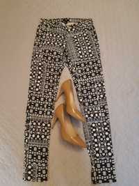 H&M spodnie, rurki, rock, goth czarne ze wzorem roz. 38