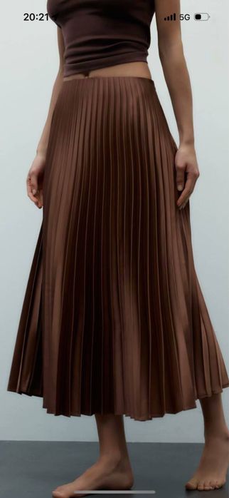 Сатинова  літня, Zara спідниця в складку маломірять