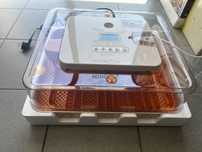 Chocadeira toda automatica de 56 ovos galinha