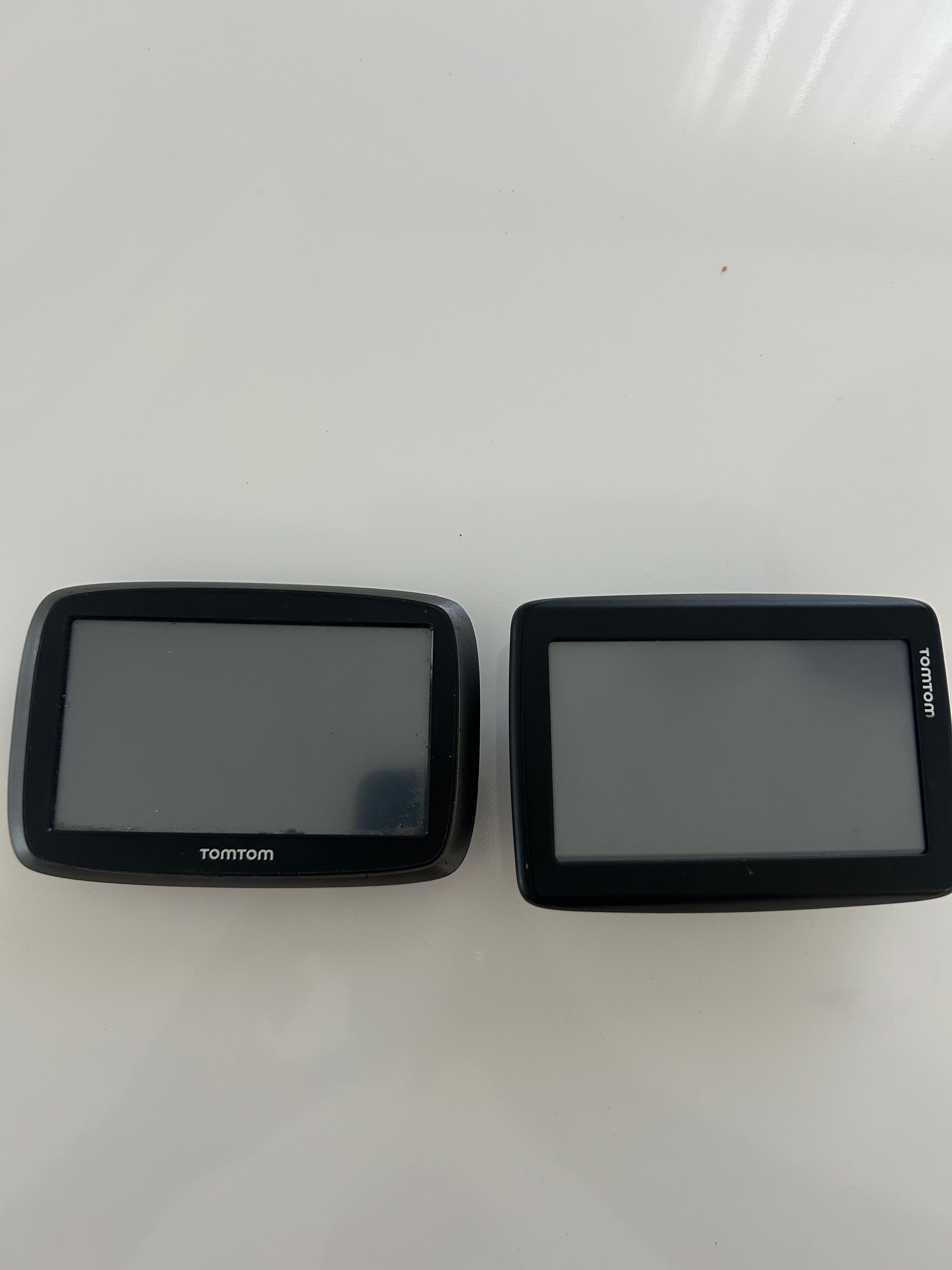 GPS навігатор TomTom 2 шт