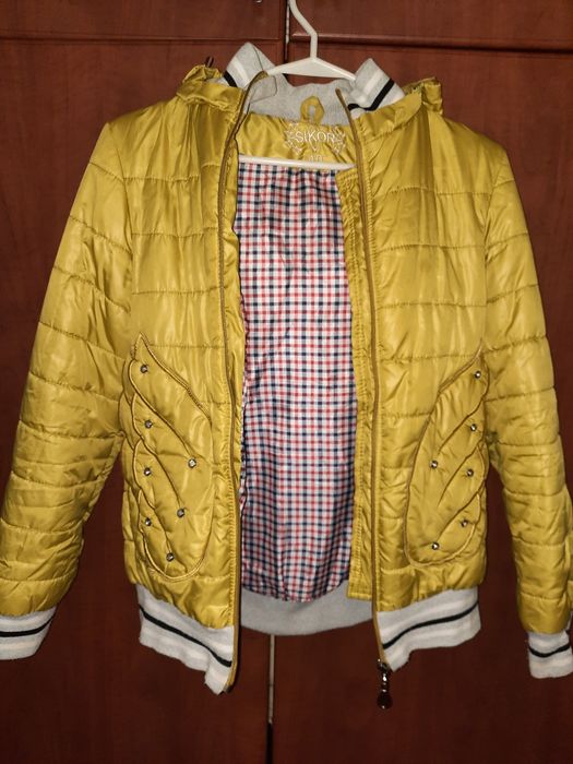 Куртка весенняя на девочку