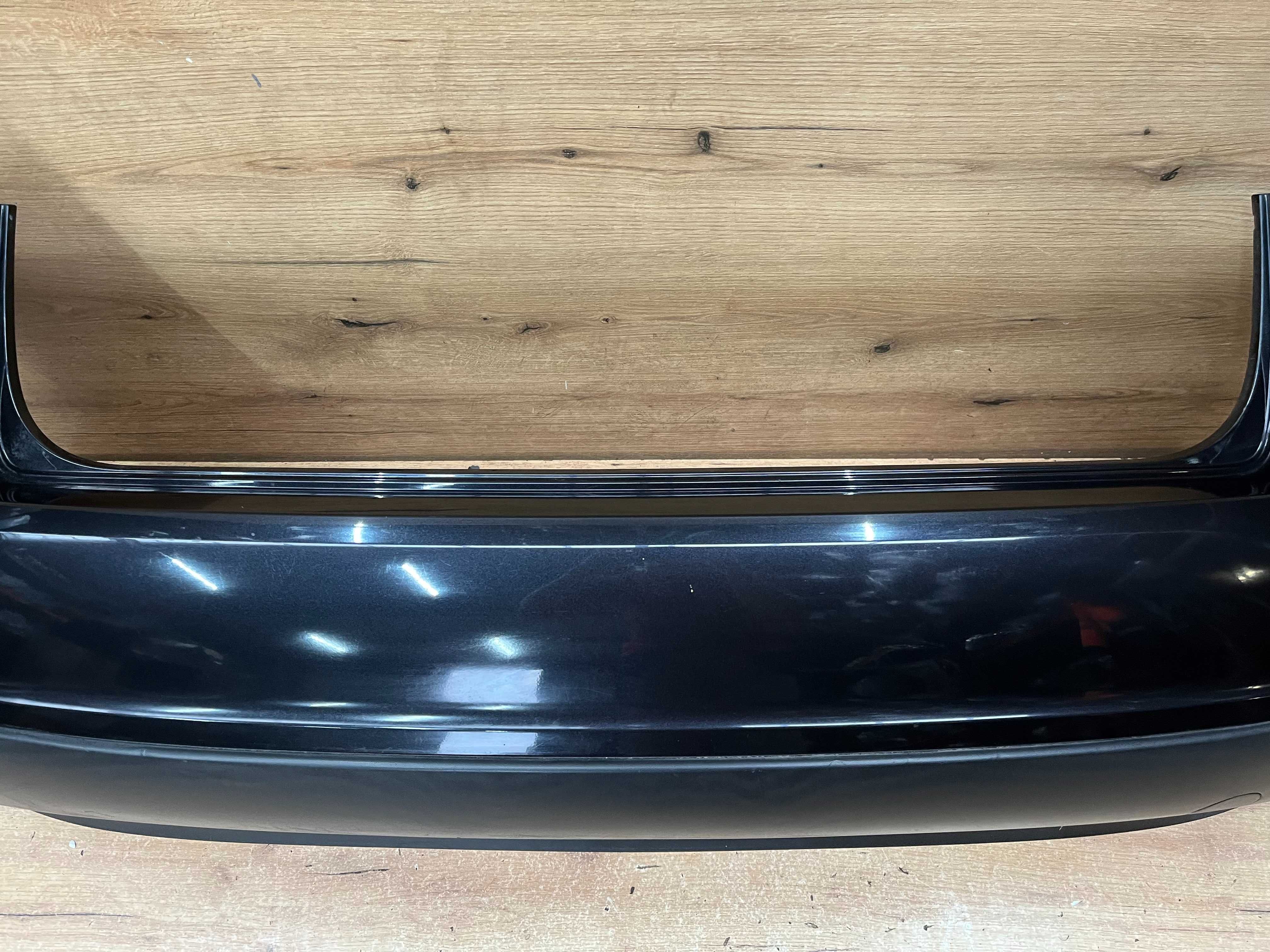 Zderzak tylny Golf 5 Plus kolor lc9z