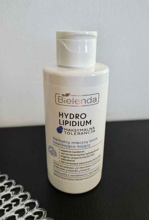 Mleczny tonik nawilżająco-kojący Bielenda hydrolipidum