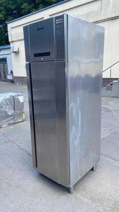 Б/у производственный холодильный шкаф из нержавейки для кафе ресторана