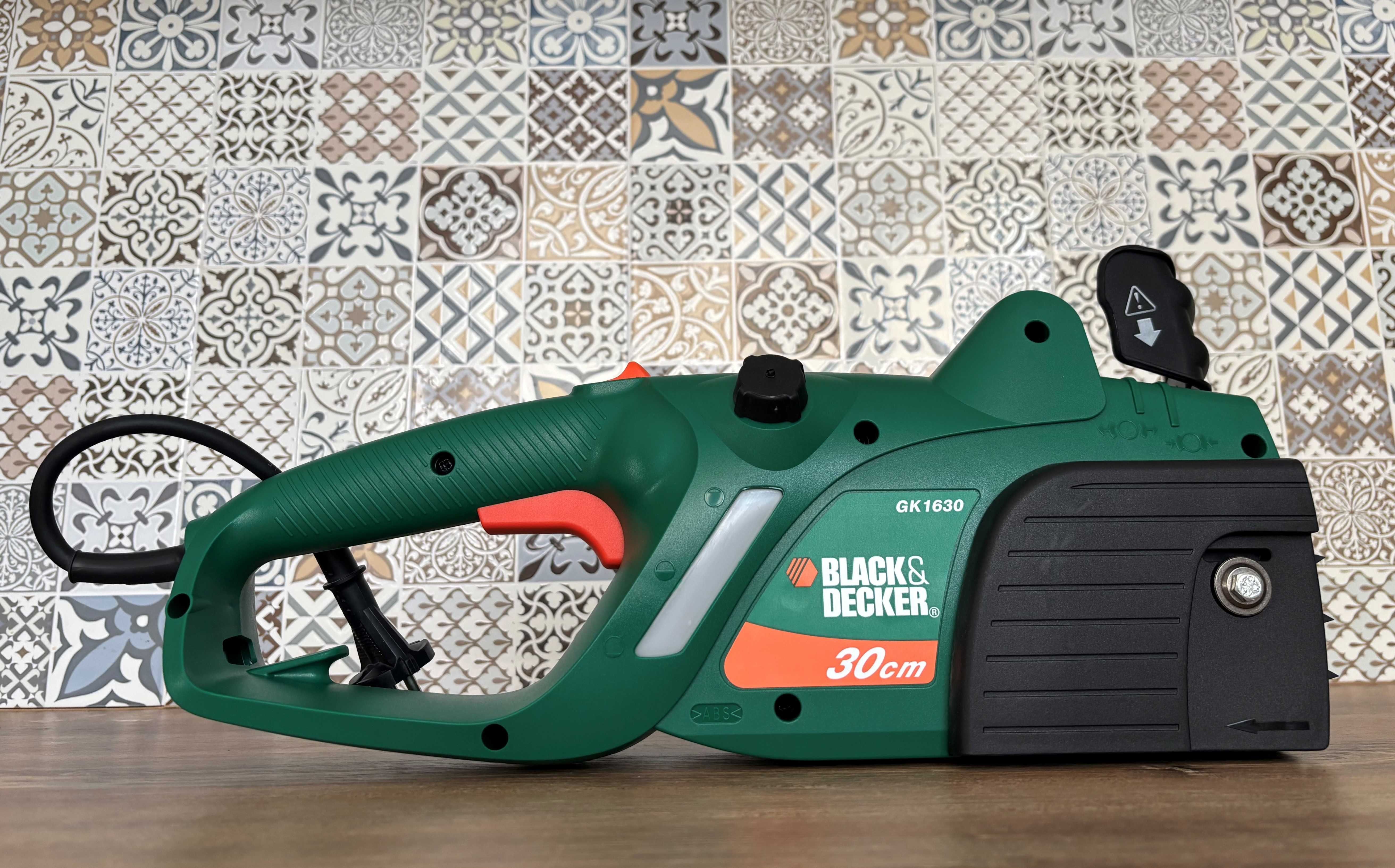 Black&Decker GK1630  1600W - elektryczna piła, pilarka łańcuchowa-nowa