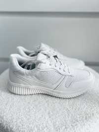 Nowe buty adidasy damskie Tamaris białe sneakersy sportowe