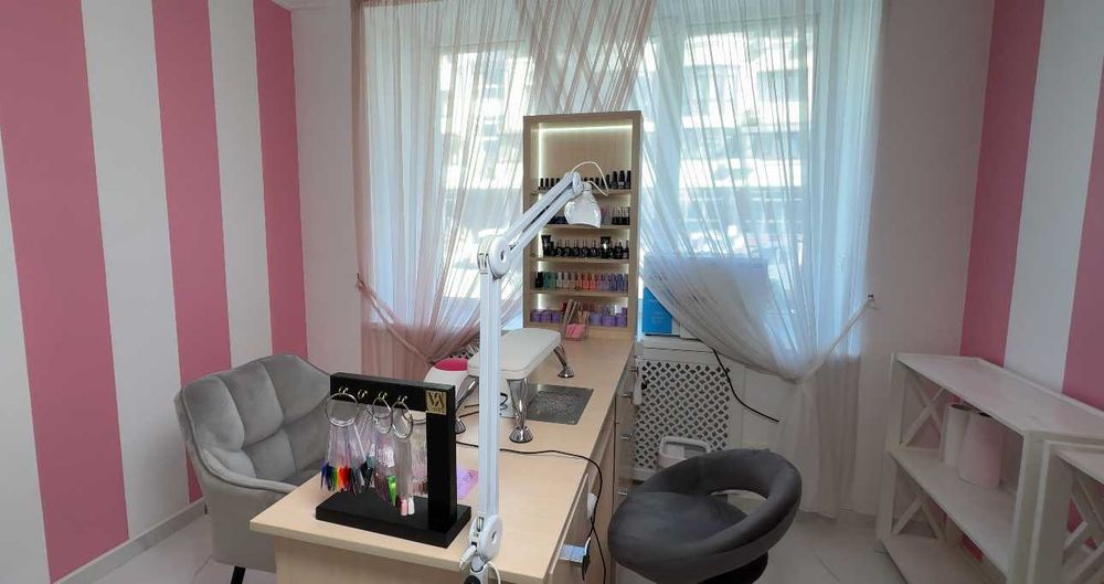 Продам діючий салон краси в Києві, Оболонь, 188м2 ТЕРМІНОВО