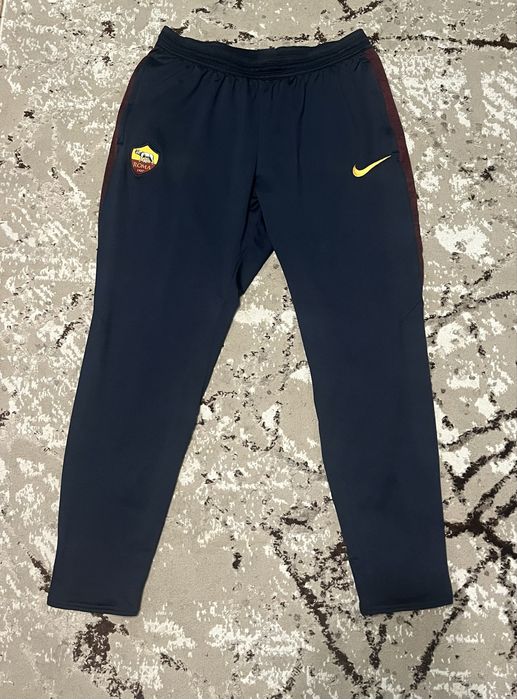 Спортивні штани Nike