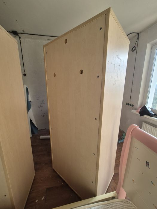 Шкаф для одежды в детскую комнату. Разобран