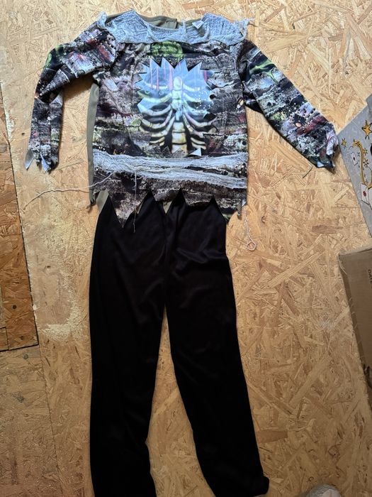 Stroj zombi r 122/128