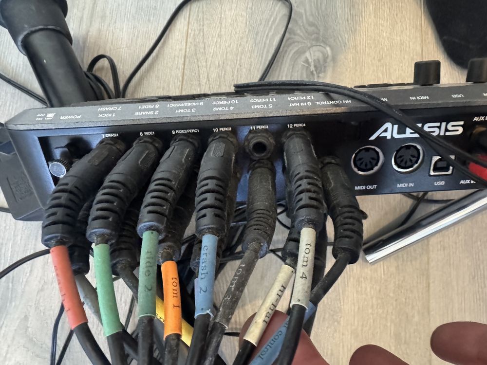 Bateria eletrica Alesis DM10