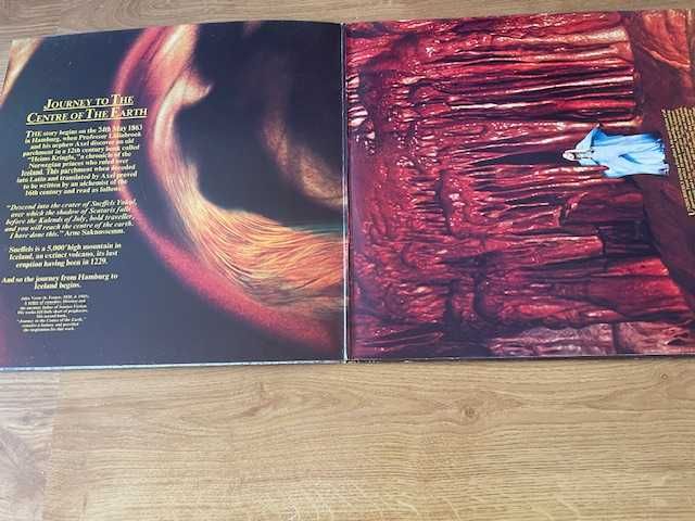vinil Rick Wakeman - Journey to The Centre of the Earth