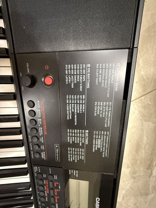 Casio CT-X700 синтезатор+ подарунок підставка