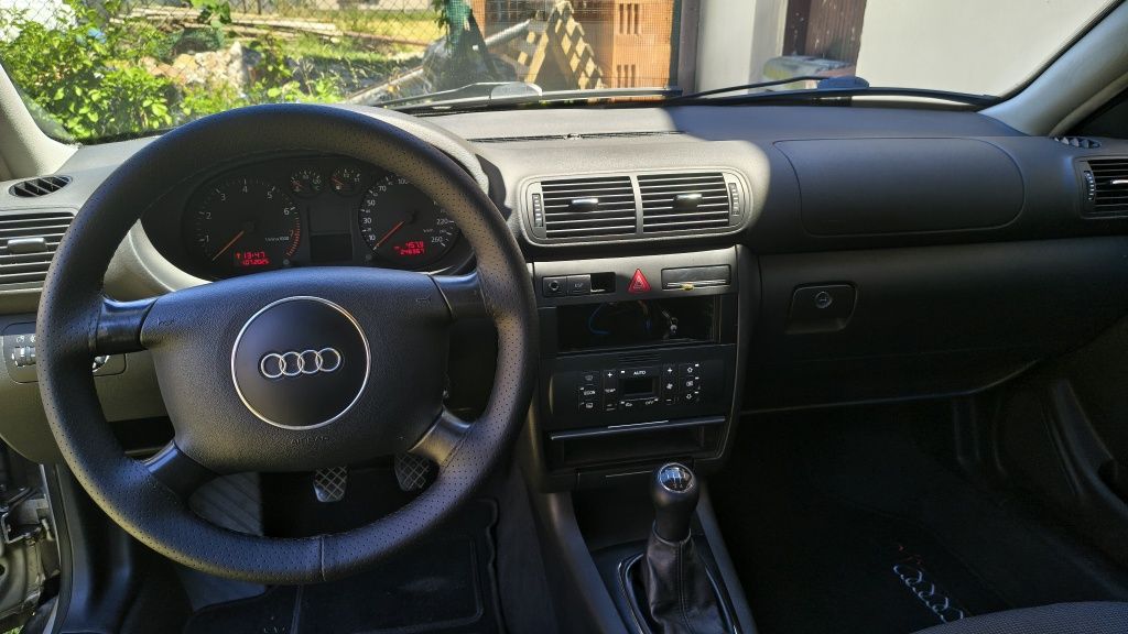 Audi A3 1.6 8l 102KM Hak