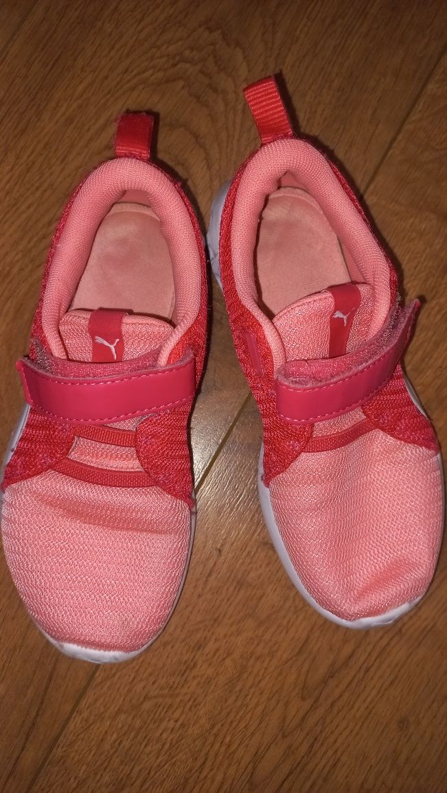 Кросівки nike для дівчинки