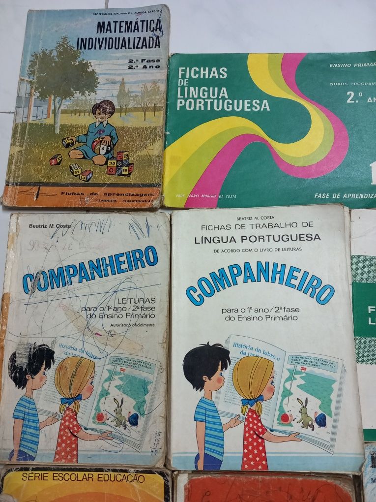 Livros da escola primária (dos anos 70) antigos