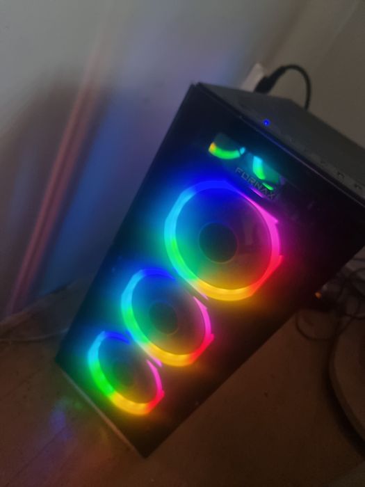 Sprzedam komputer Pc- i5 , RTX 2070 SUPER , 16 GB RAM