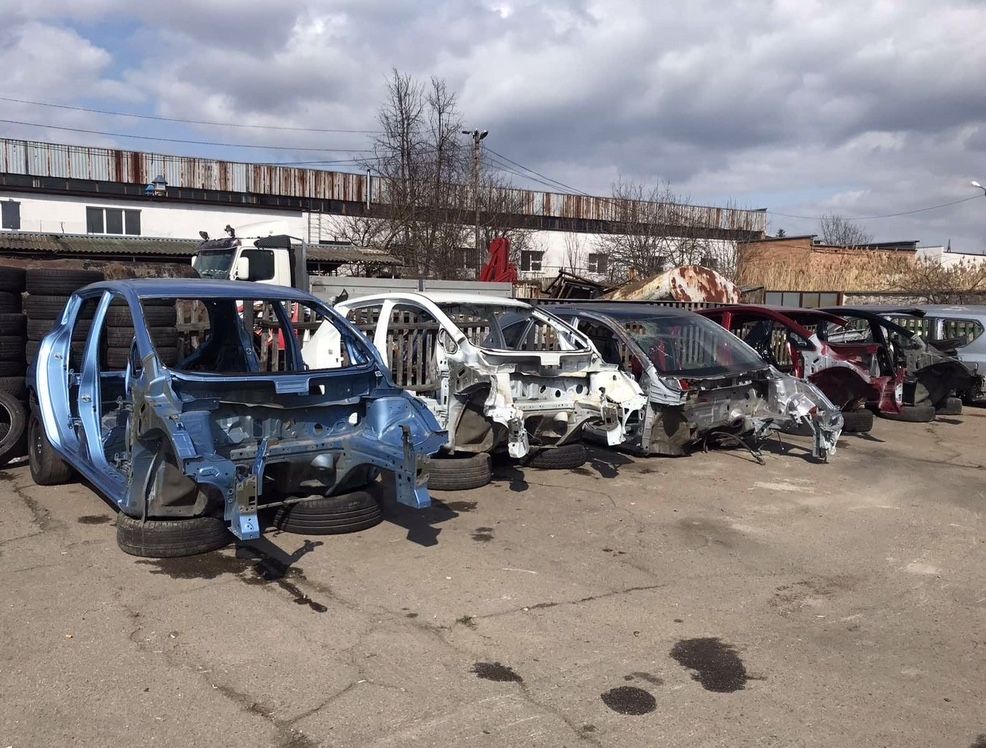 Жабо пластикове під двірники щітки до Ніссан Ліф Nissan Leaf 11-17 18-