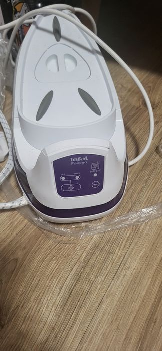 Żelazko z generatorem pary Tefal Fasteo