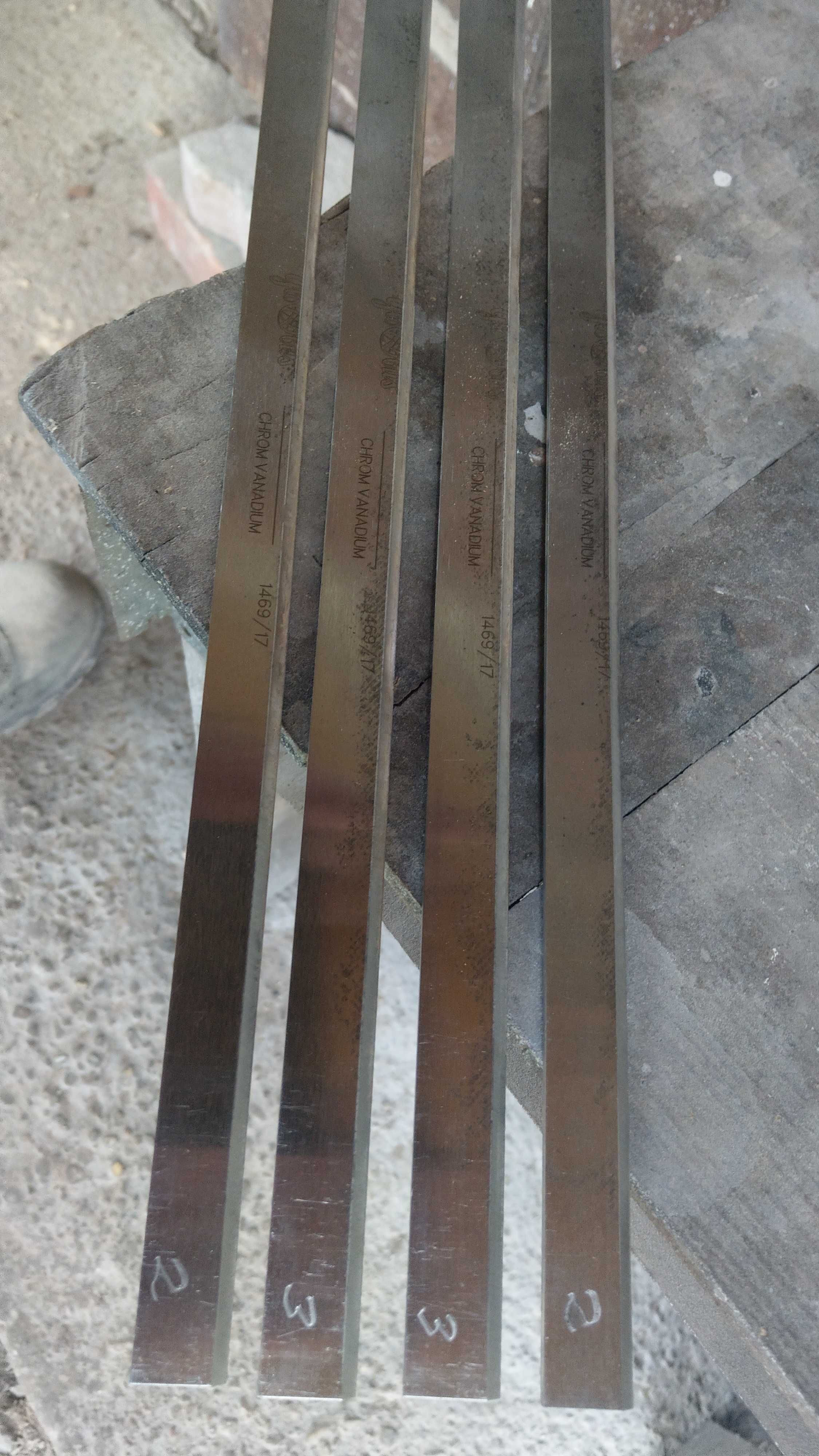 Nóż noże do strugarki wyrówniarki grubościówki 410x20x3 HSS 18%W