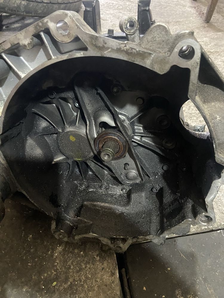 Кпп коробка передач шкода фабія 1.2,1.4 16v 02T301103M J N