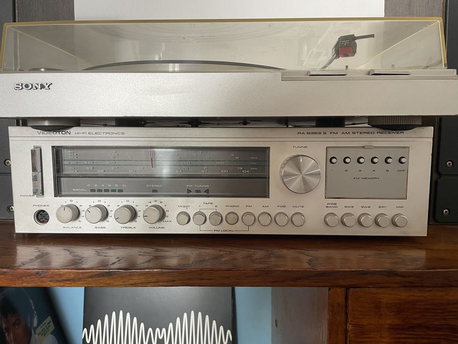 Програвач Sony PS-LX1 ресівер Videoton RA 6363 S Radiotechnika S-30b
