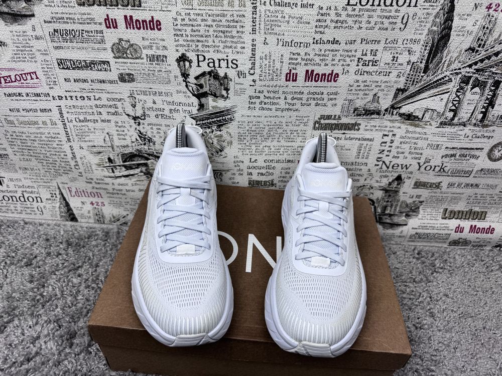 Оригінал ! Кросівки Hoka One One Bondi 7 Розмір 40