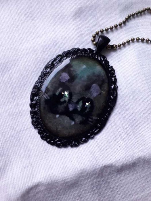 Wisior kot gwiazdy w Twoich oczach