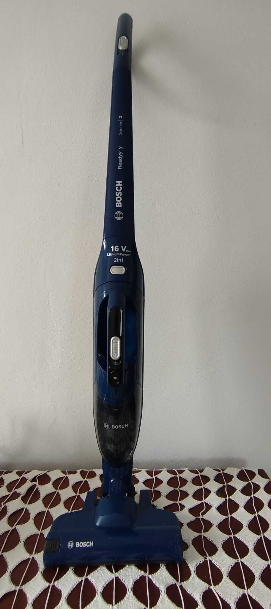 Aspirador Vertical BOSCH Readyy'y (16 V - Autonomia 40 min - usado.