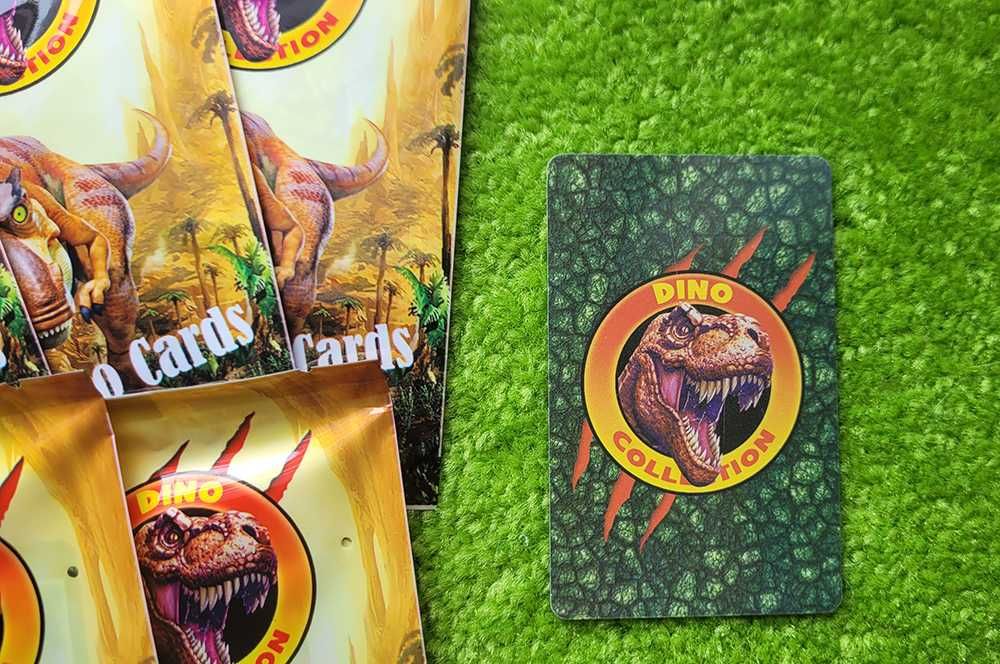 Karty kolekcjonerskie z dinozaurami Dino Cards