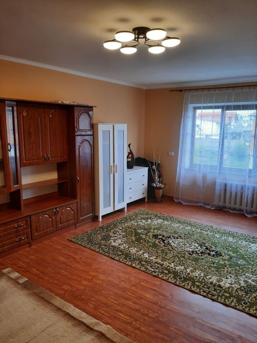 Оренда частини будинка в Хусті.