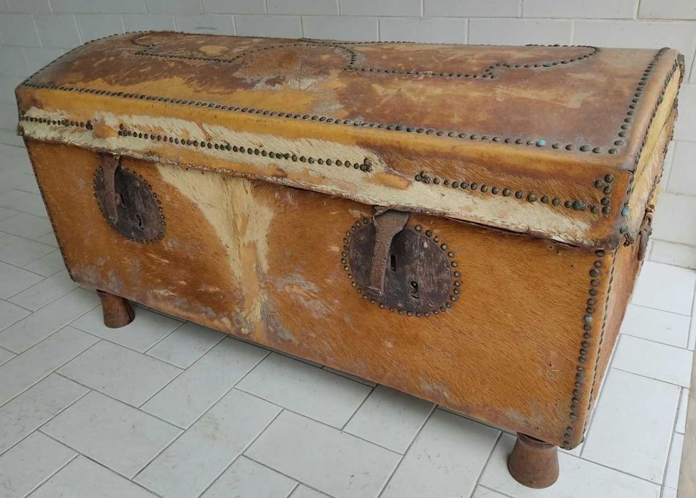 Arca / baú antigo do século XIX — peça única!