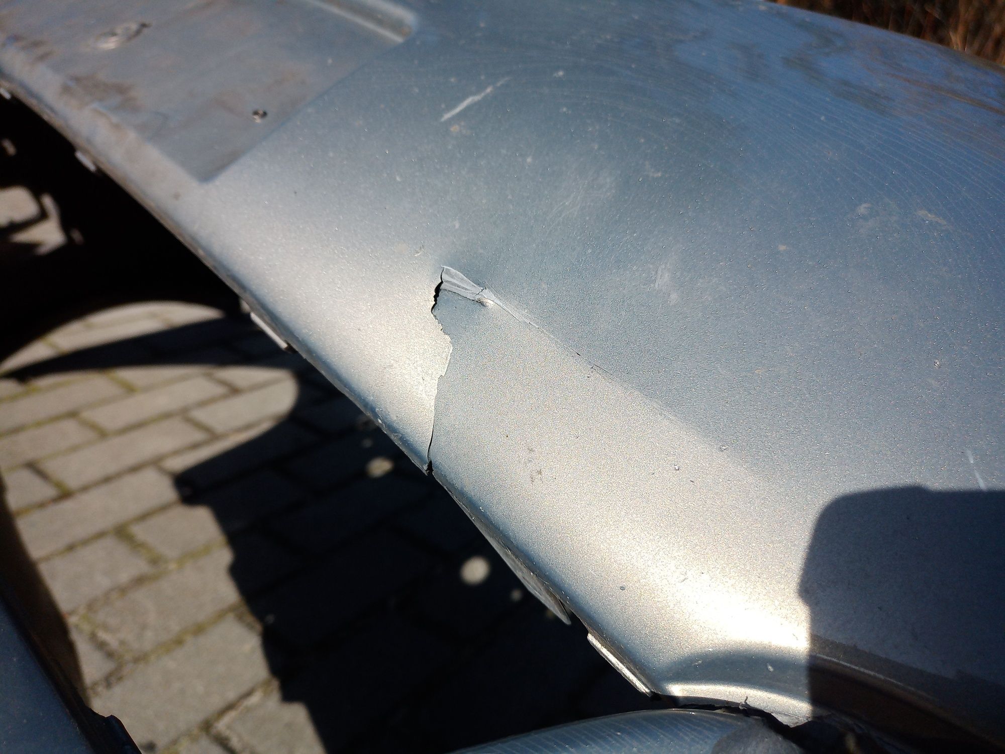 Uszkodzony zderzak przód Opel Meriva B 2