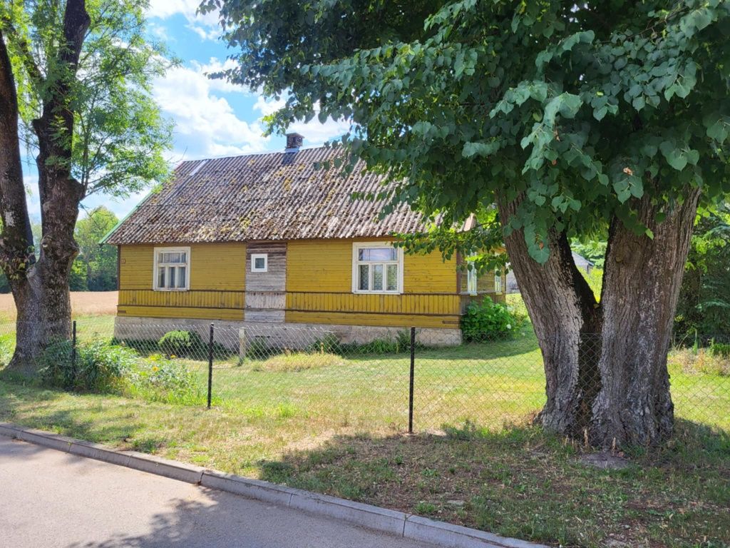 Siedlisko, dom wolnostojący z zabudową gospodarczą
