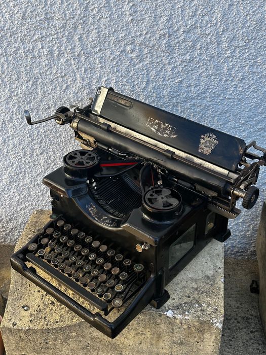 Máquina escrever Royal 10