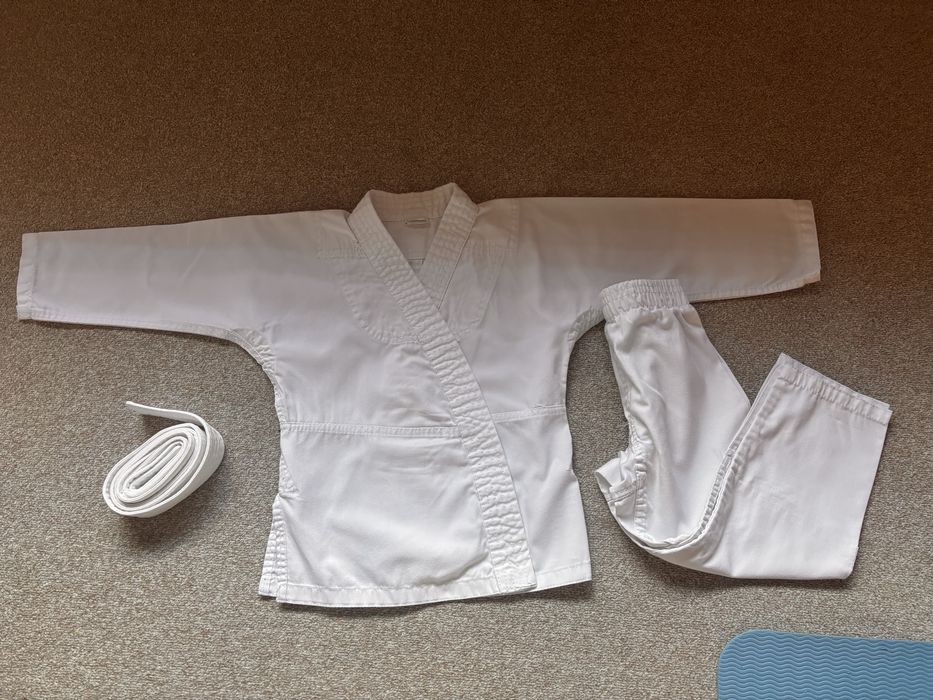 Кімоно Decathlon р.110