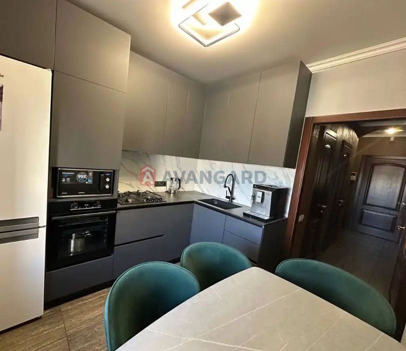 Продам 3кім вул Пісаржевського, Якісний ремонт,  Меблі ,техніка